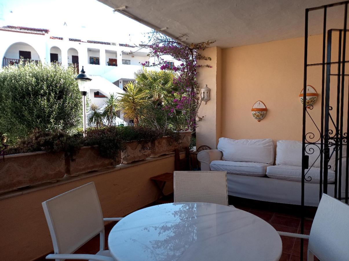 Apartment In El Paraiso - Near Puerto Banus Естепона Екстериор снимка